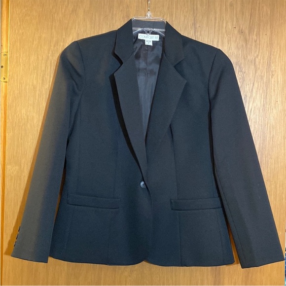 3/$15 Comfort Fit Black Single Button Blazer - Picture 5 of 6